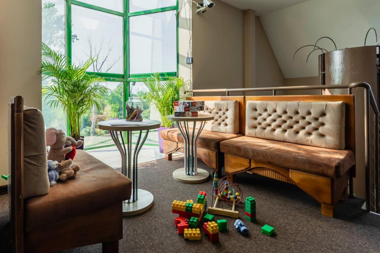 Hotel Pod Kasztanami Lublin Eksteriør bilde